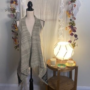 BCBGMaxAzria Tan Knit Sweater‎ Sleeveless Cardigan Size Small